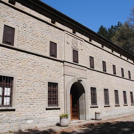 Oasi San Francesco - Casa Per Ferie Hotell Chiusi della Verna Exteriör bild