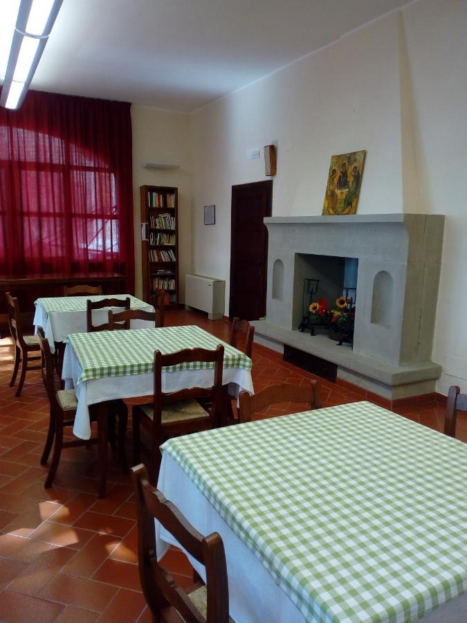 Oasi San Francesco - Casa Per Ferie Hotell Chiusi della Verna Exteriör bild