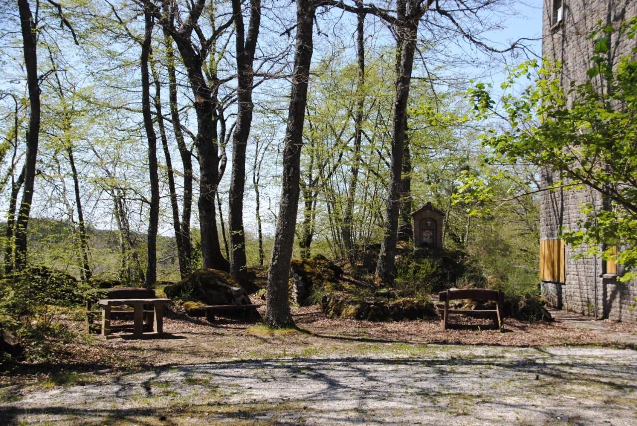 Oasi San Francesco - Casa Per Ferie Hotell Chiusi della Verna Exteriör bild